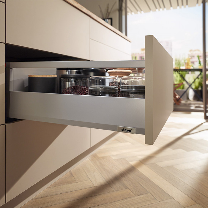 BLUM MERIVOBOX 350MM VÝŠKA E SVETLO ŠEDÁ S RELINGOM KOMPLETNÁ ZÁSUVKA