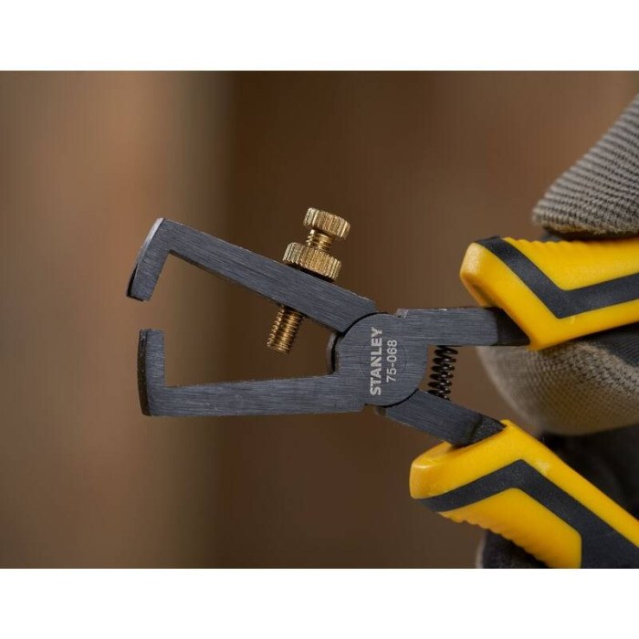 STANLEY KLIEŠTE ODIZOLOVACIE 150MM STHT0-75068Y