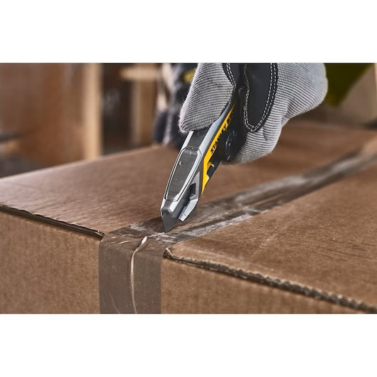 STANLEY NÔŽ ODLAMOVACÍ S KOLIESKOM FATMAX 18MM FMHT10592-0