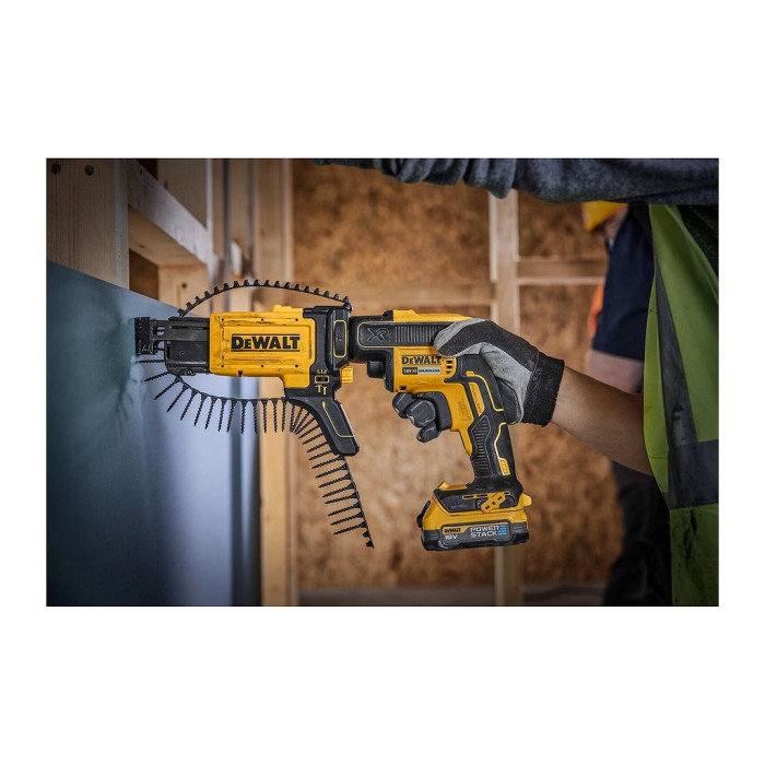 DEWALT SKRUTKOVAČ AKUMULÁTOROVÝ 18V 1.7AH POWERSTACK™ DCF620E1K