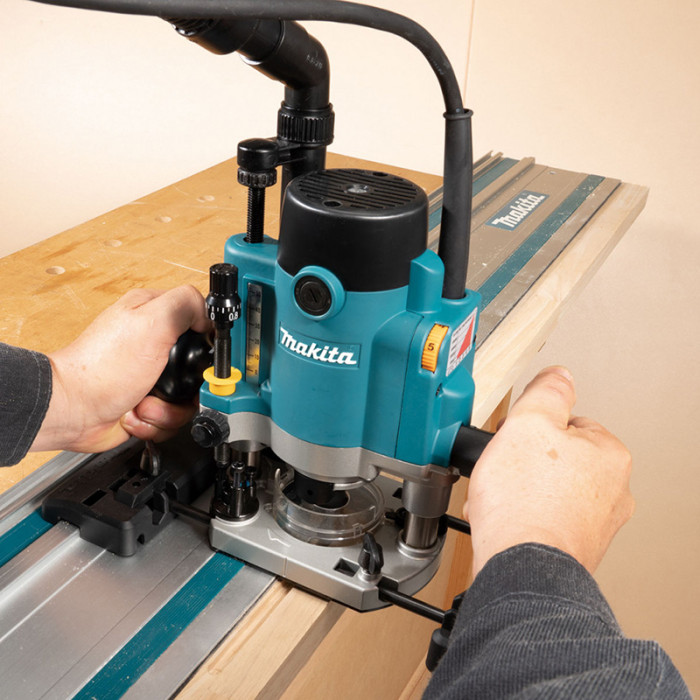 MAKITA FRÉZA ELEKTRICKÁ HORNÁ RP1111CJ 1100 W