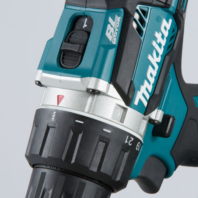 MAKITA SKRUTKOVAČ AKUMULÁTOROVÝ, 18V, DDF484T1J, PLUS NABÍJAČKA