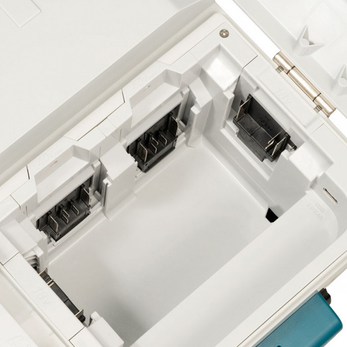 MAKITA CHLADNIČKA ELEKTRICKÁ KOMPRESOROVÁ 18V/40V 20L CW001GZ